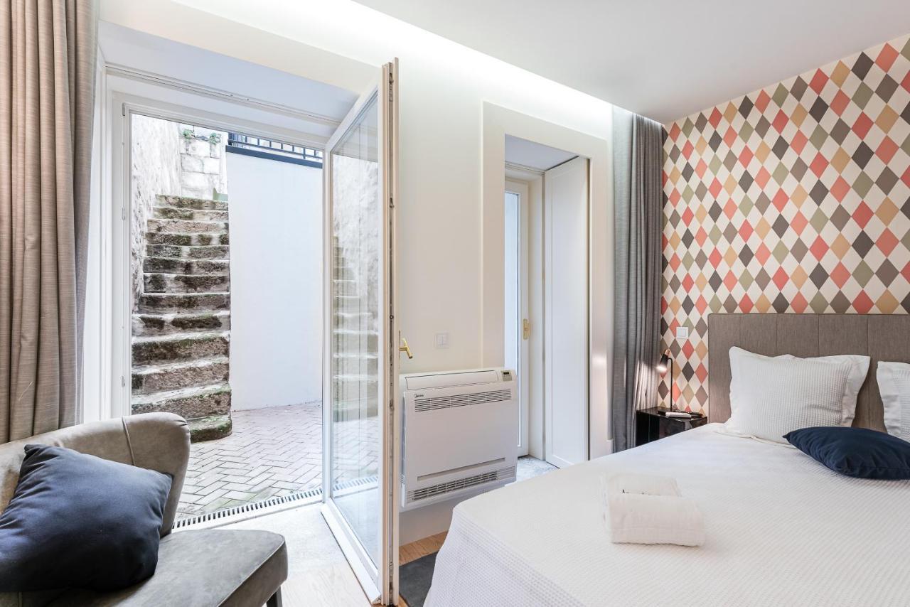 Door 65 - Historical Center Apartments Porto Exterior photo