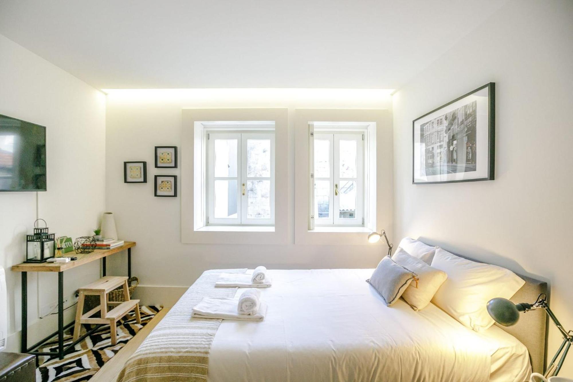 Door 65 - Historical Center Apartments Porto Exterior photo